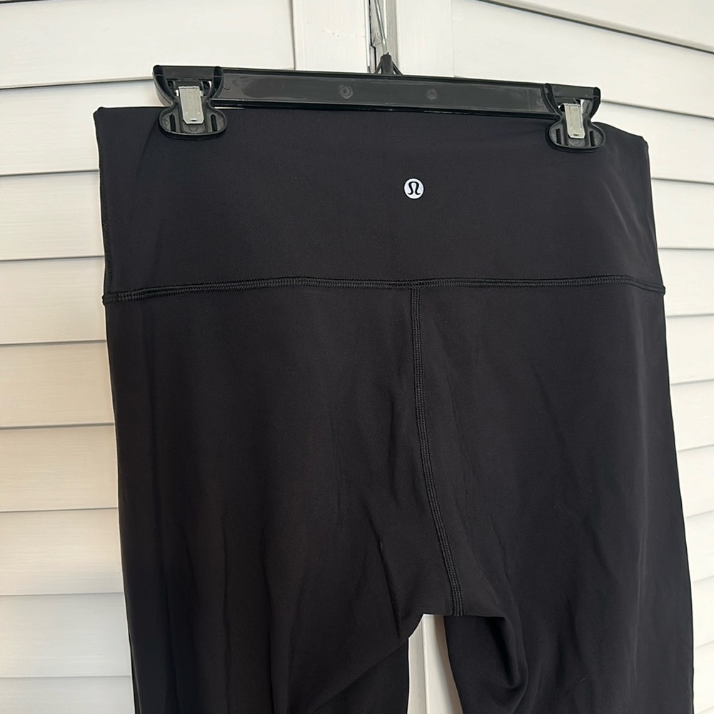 Lululemon Wunder Under leggings 28”